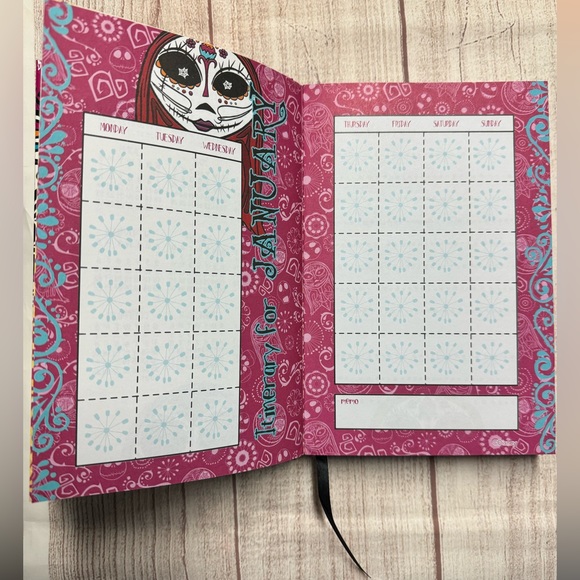 NWT Sally Nightmare Before Christmas Undated 12 Month Planner & Notebook Disney - Picture 9 of 11